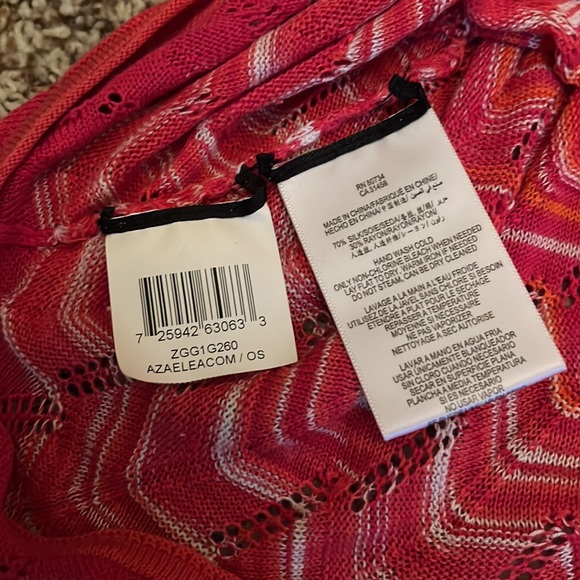 Vintage BCBGMAXAZRIA Beach Cover Up! - Picture 5 of 10